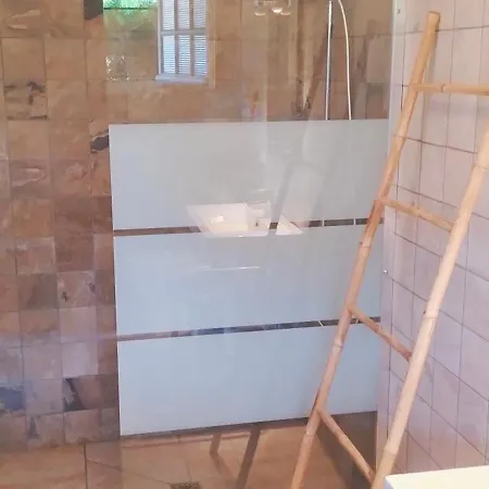 Maison 40m 2 Ferienhaus